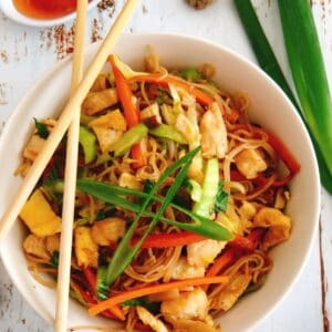 Easy Chicken stir-fry with Rice Noodles